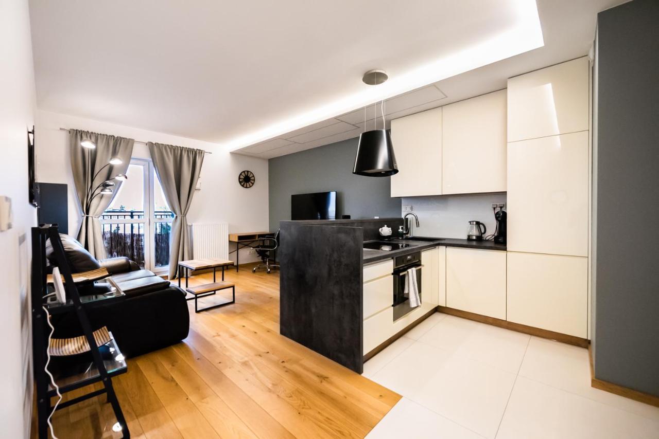 Bakalarska Modern Apartment Варшава Екстериор снимка