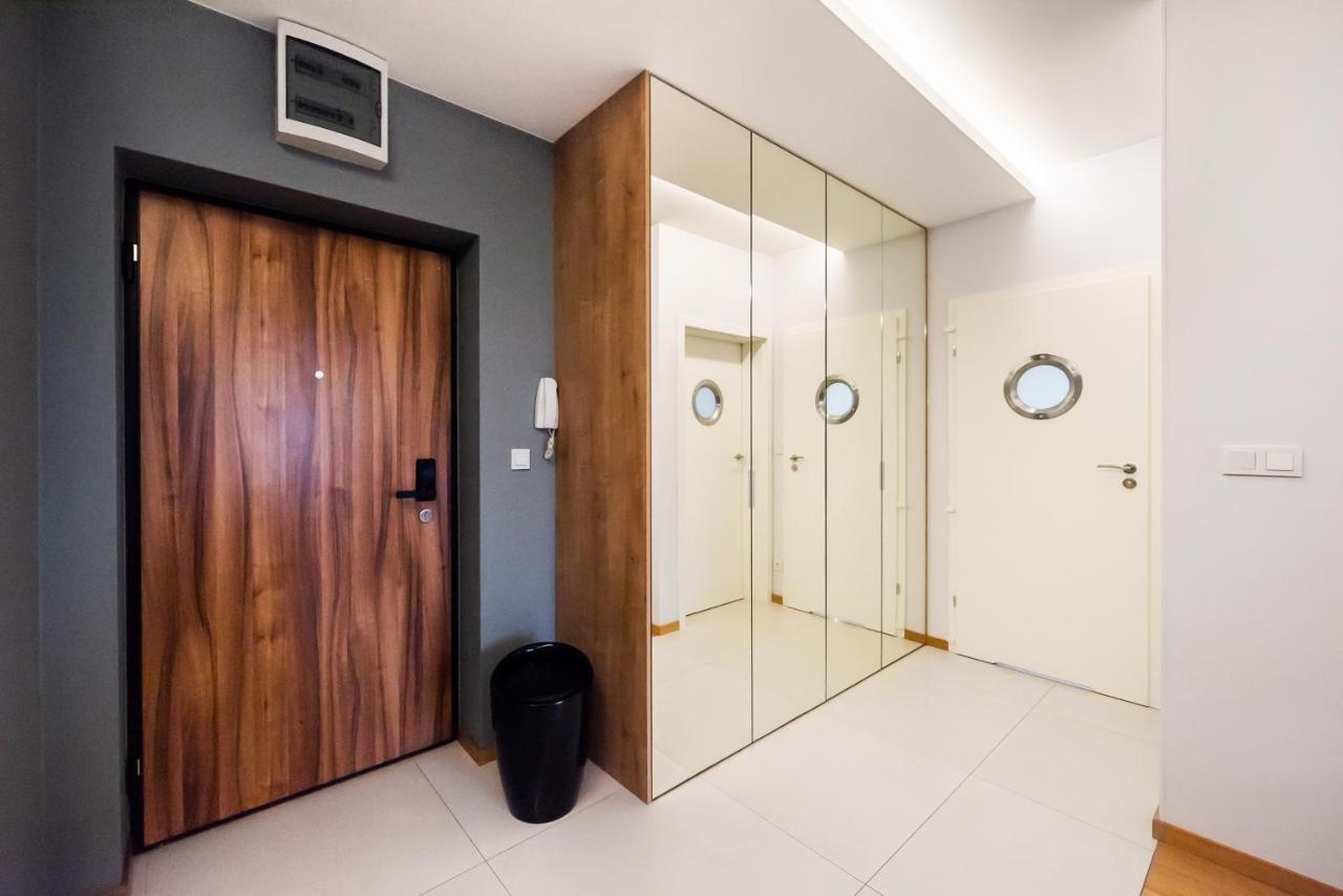 Bakalarska Modern Apartment Варшава Екстериор снимка